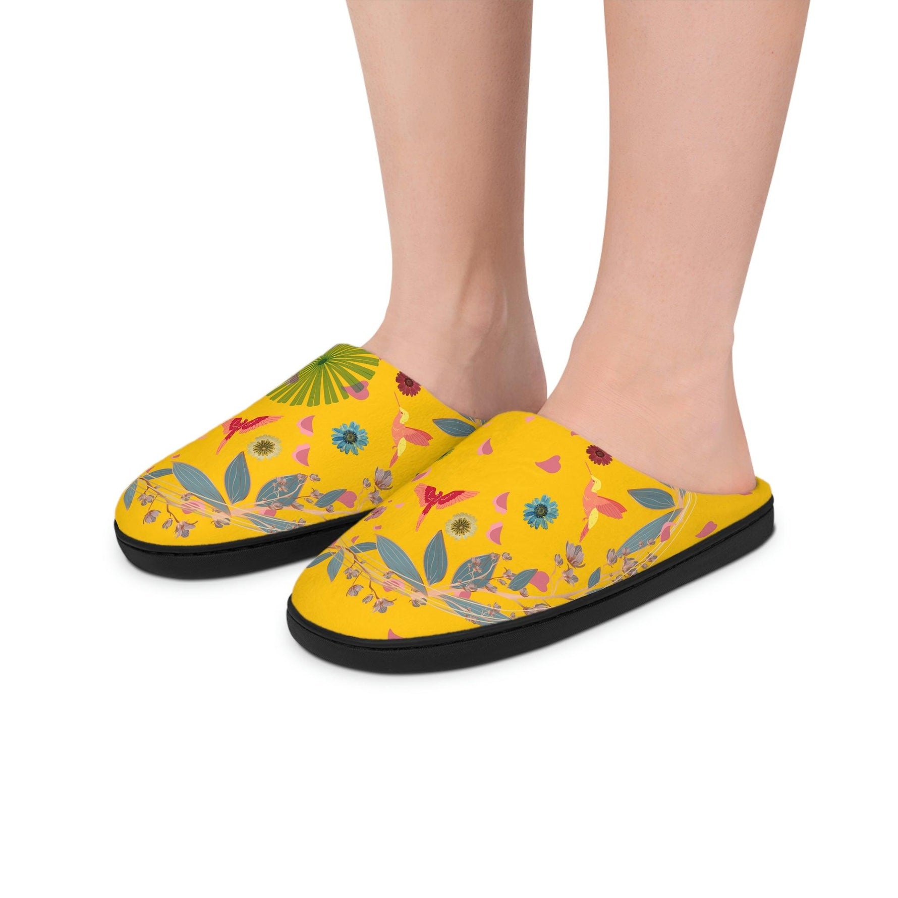 Bright Spring Flowers Women's Indoor Slippers