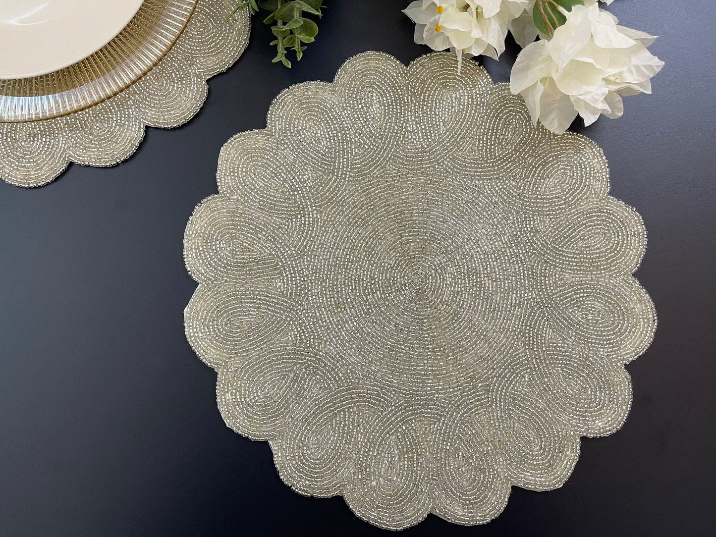 Classic Bead Scalloped Placemat - Silver 6