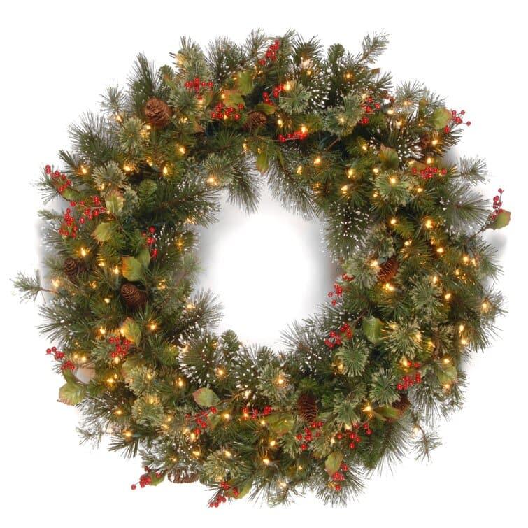 Classic Lighted Wreath