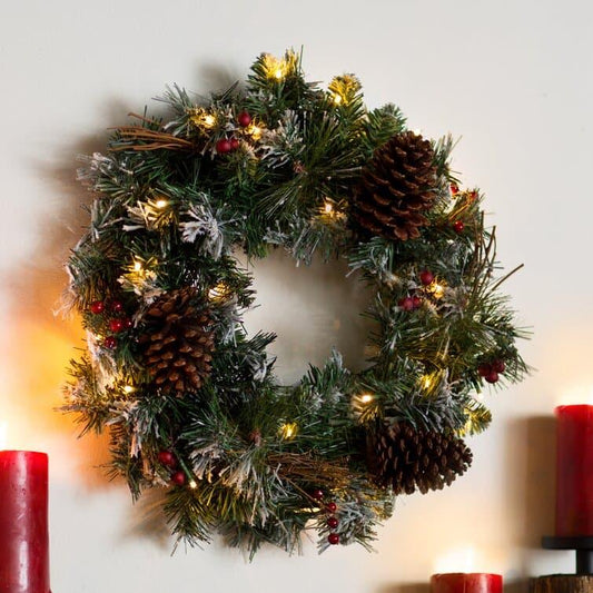 Classic Lighted Wreath - MAIA HOMES