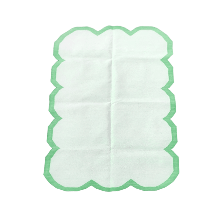 Classic White Scallop Cotton Rug with Green Border