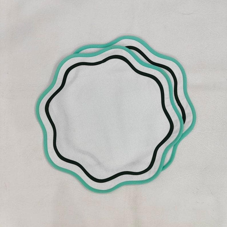 Double Trim Scalloped Round Cotton Placemats Green