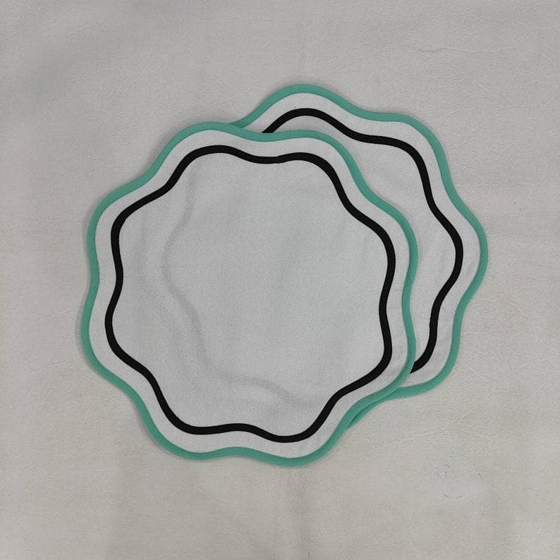 Double Trim Scalloped Round Cotton Placemats