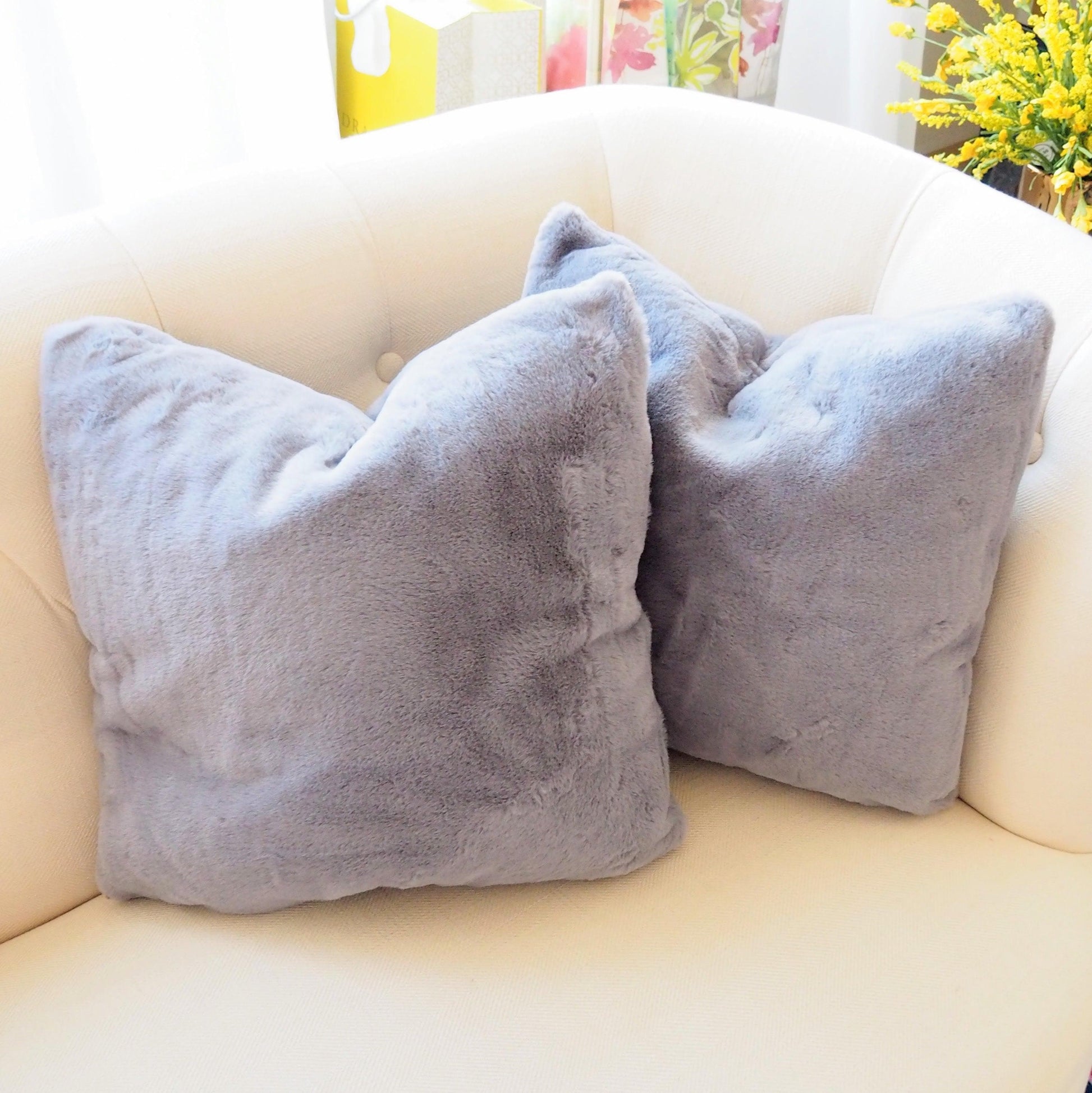 Faux Fur Throw Pillows with Adjustable Insert 18 x 18