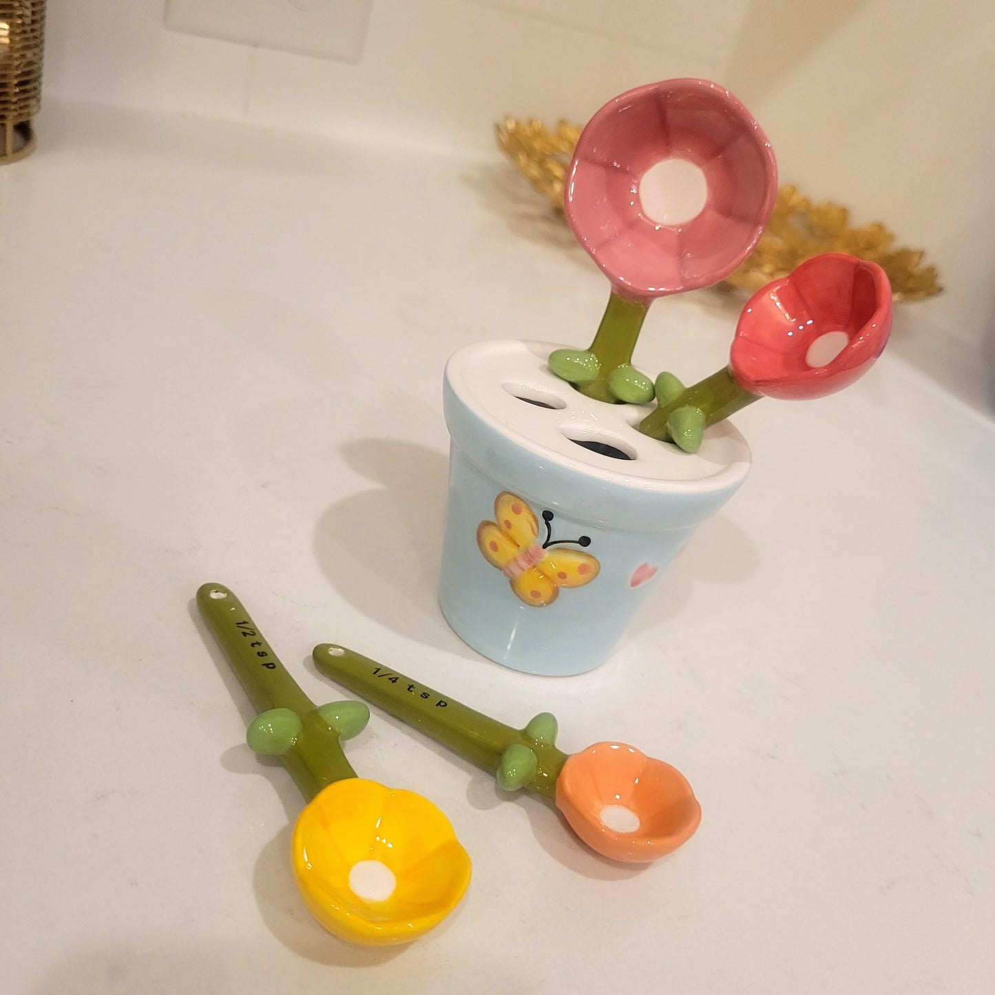 1Set Flower Measuring Spoons Set in Pot,Cute Ceramic Measuring Spoons with  Base,Porcelain Flower Small Spoons with Holder for Home and Kitchen (Flower  Shape)