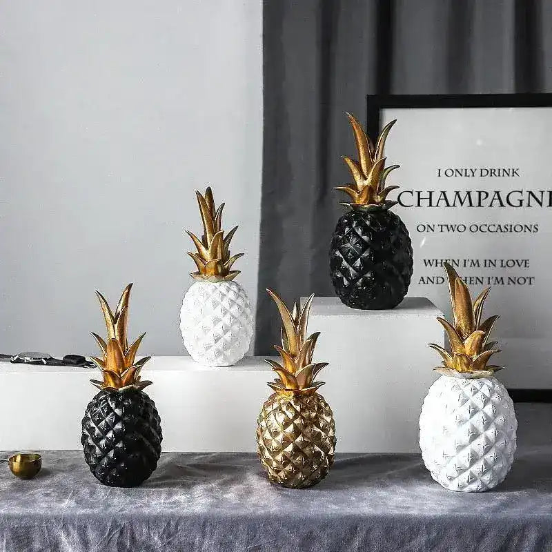 Glamorous Tropical Pineapple Table Decor