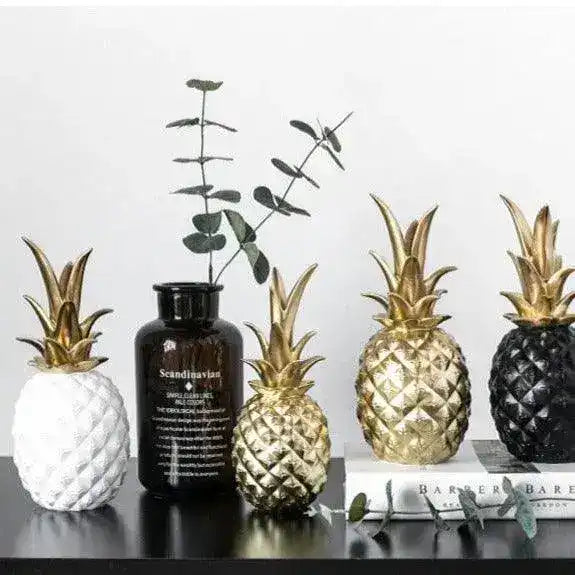 Glamorous Tropical Pineapple Table Decor
