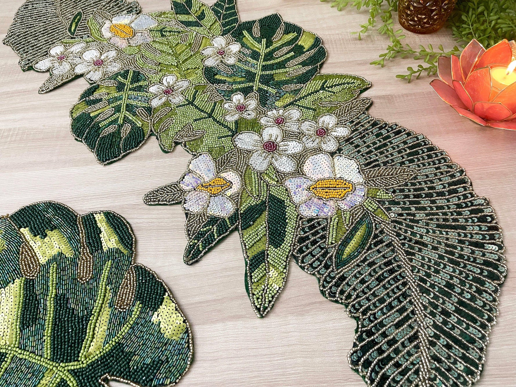 Green Monstera Leaf Beaded Placemat