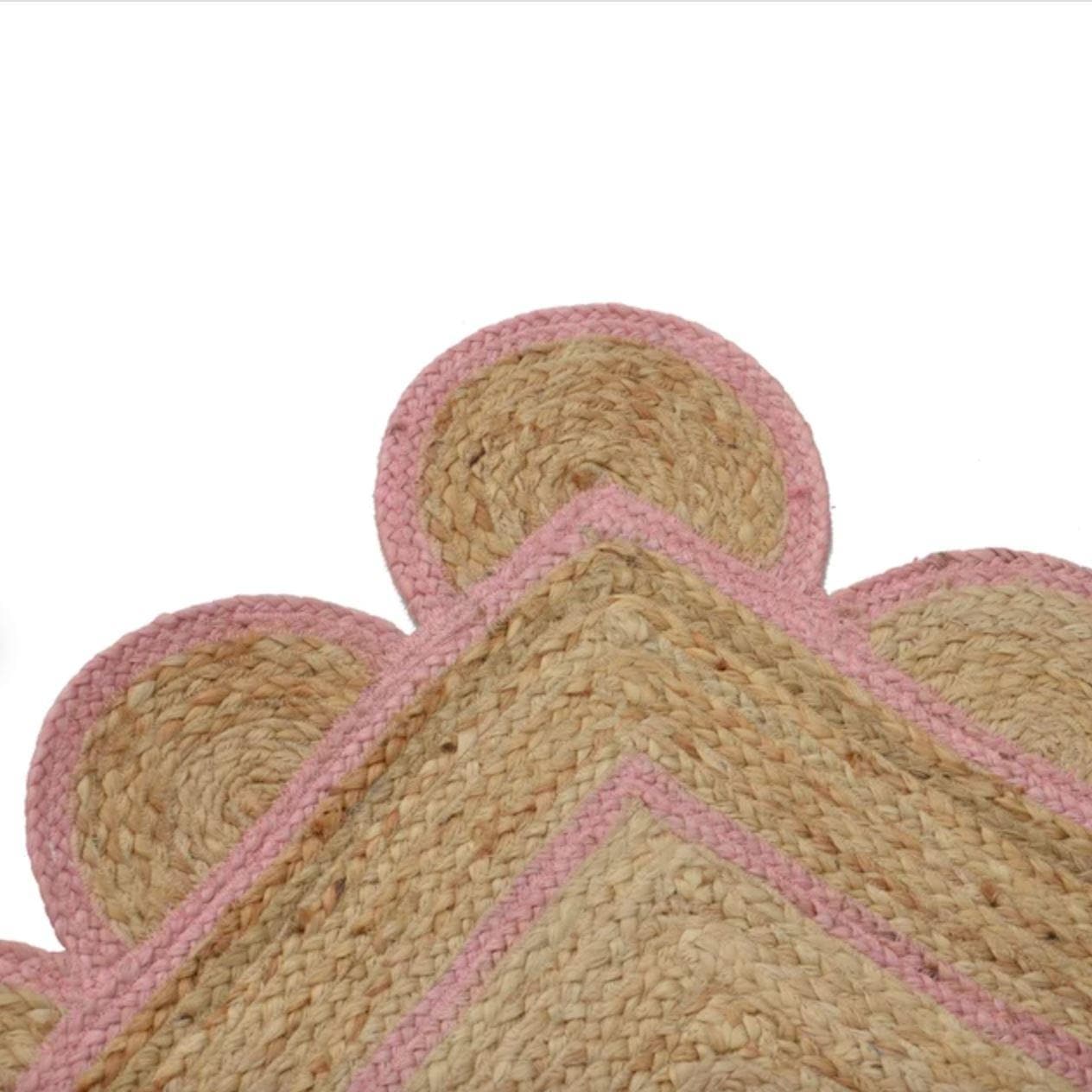 Handmade Pink Scalloped Jute Rug - MAIA HOMES