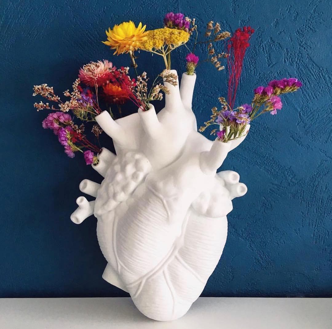 Heartbeat Heart-shaped Vase WHITE 10" H (25 cm H)