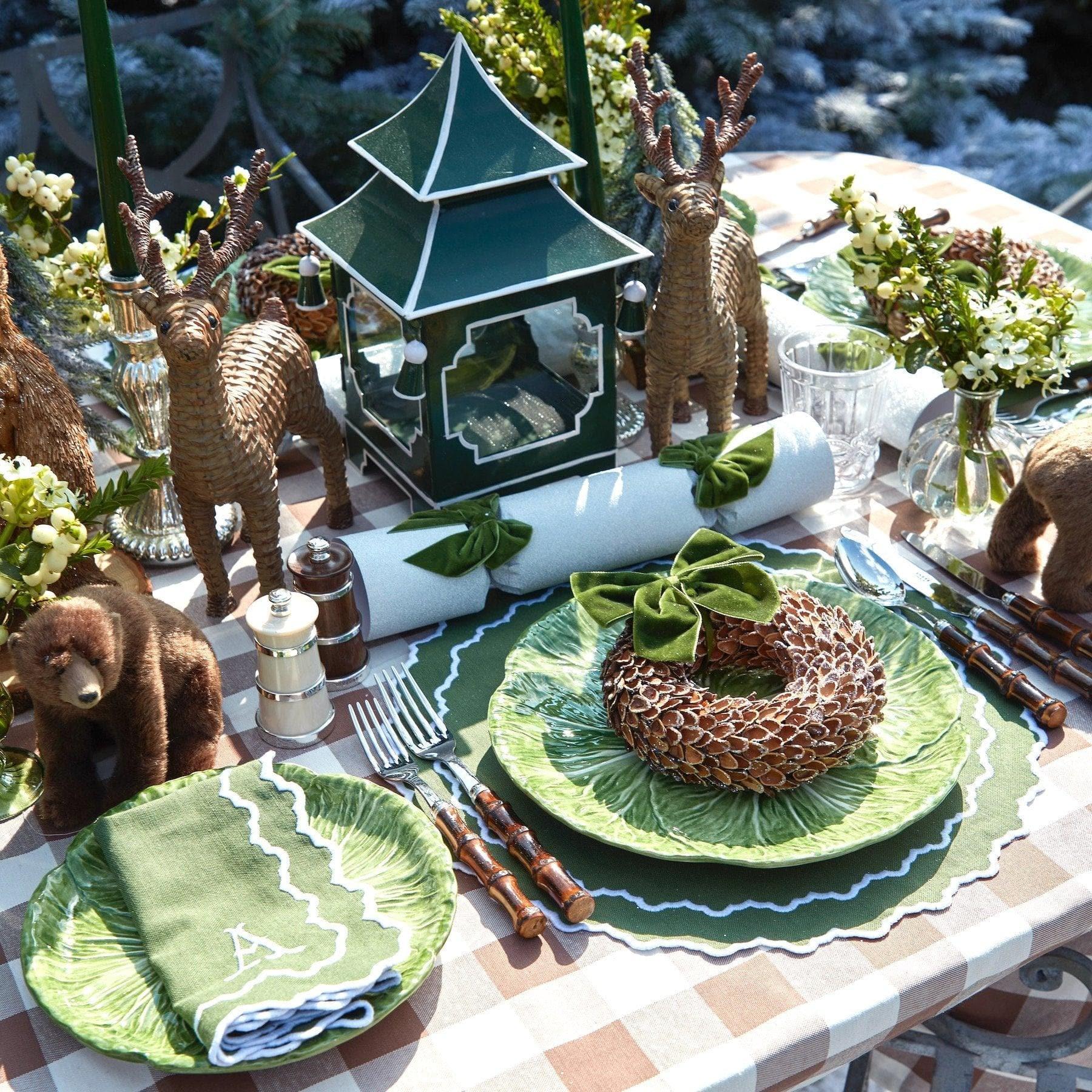 Leafy Green and White Trim Table Placemats Set - MAIA HOMES