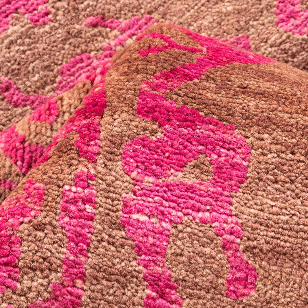 https://maiahomes.com/cdn/shop/products/orange-and-pink-indian-desi-hand-spun-wool-hand-knotted-area-rug-maia-homes-2.png?v=1697236875