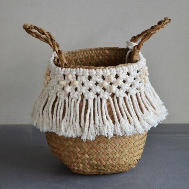 Organic Seagrass Hand Woven Basket with Tassel den