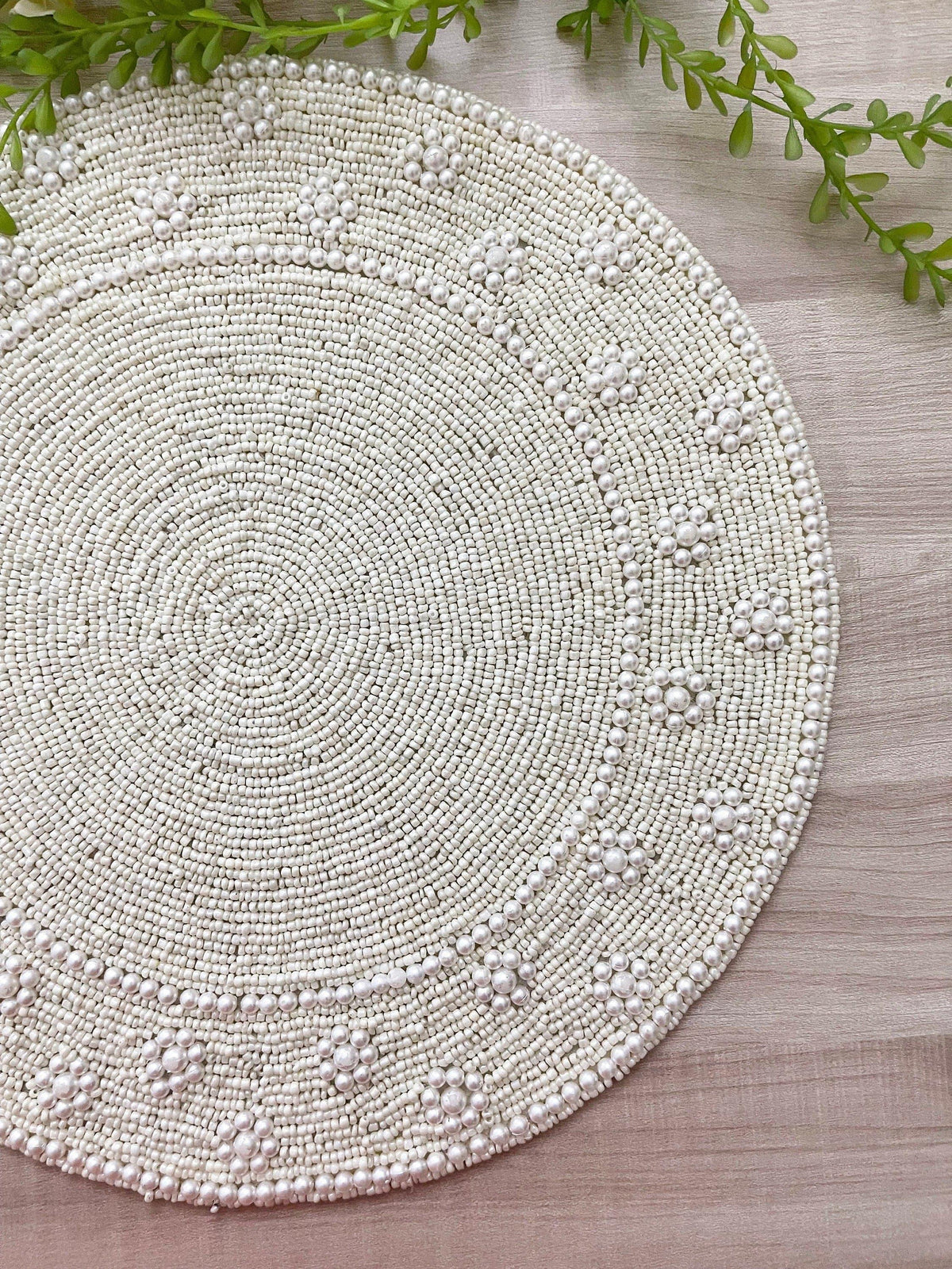 Pearl and Bead Daisy Round Placemat