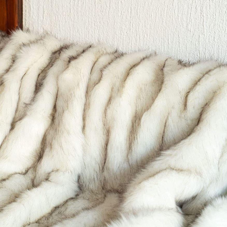 Reversible Dense Fox Faux Fur Throw Blanket