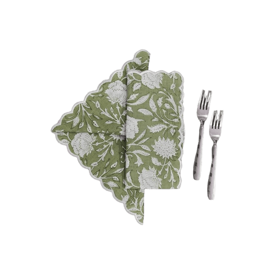 Sage green and White Scalloped Cotton Napkins