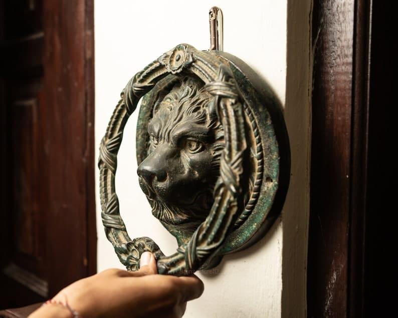 Solid Brass Classic Lion Head Door Knocker - MAIA HOMES