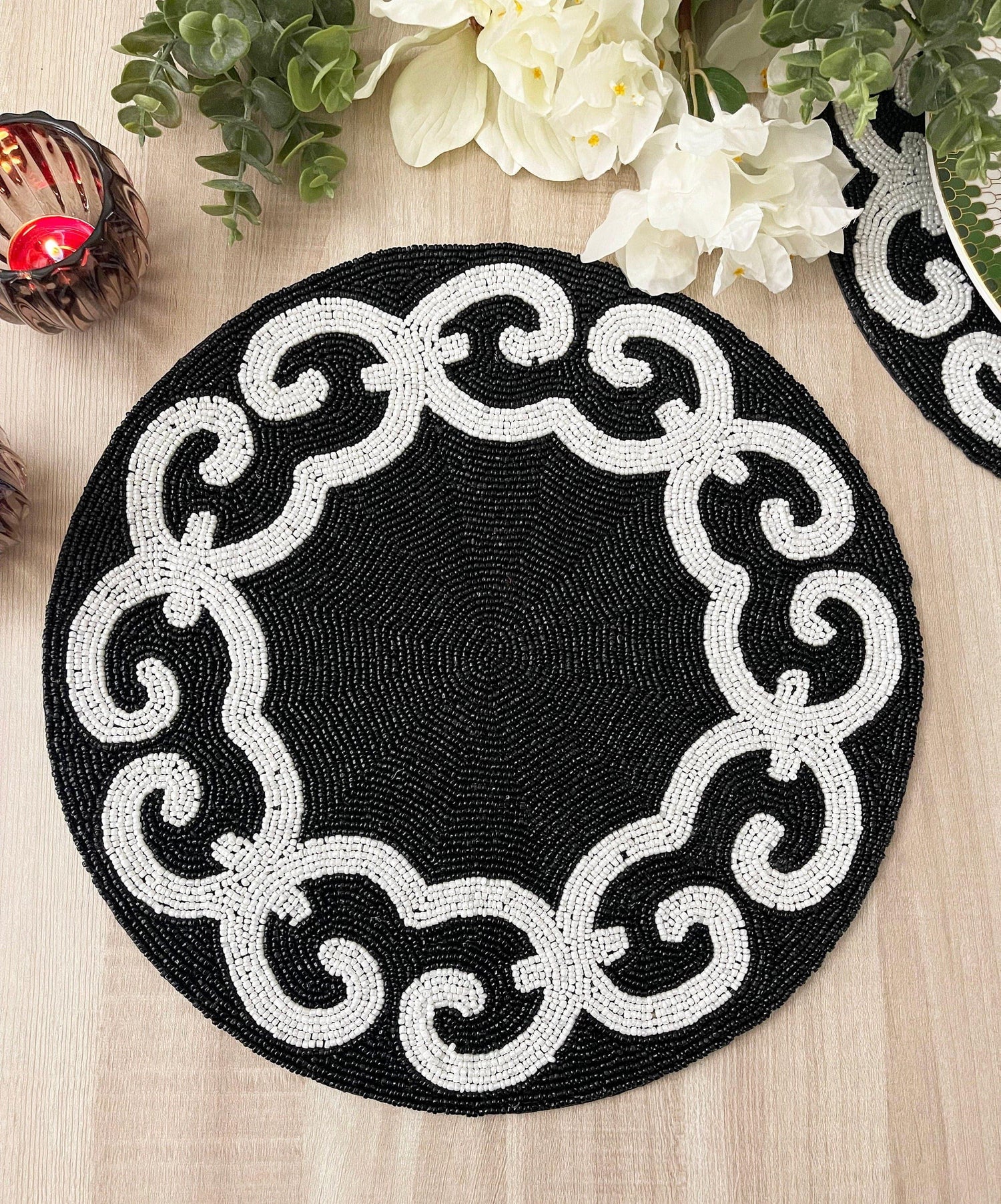 Tianna Black and White Beaded Round Placemat