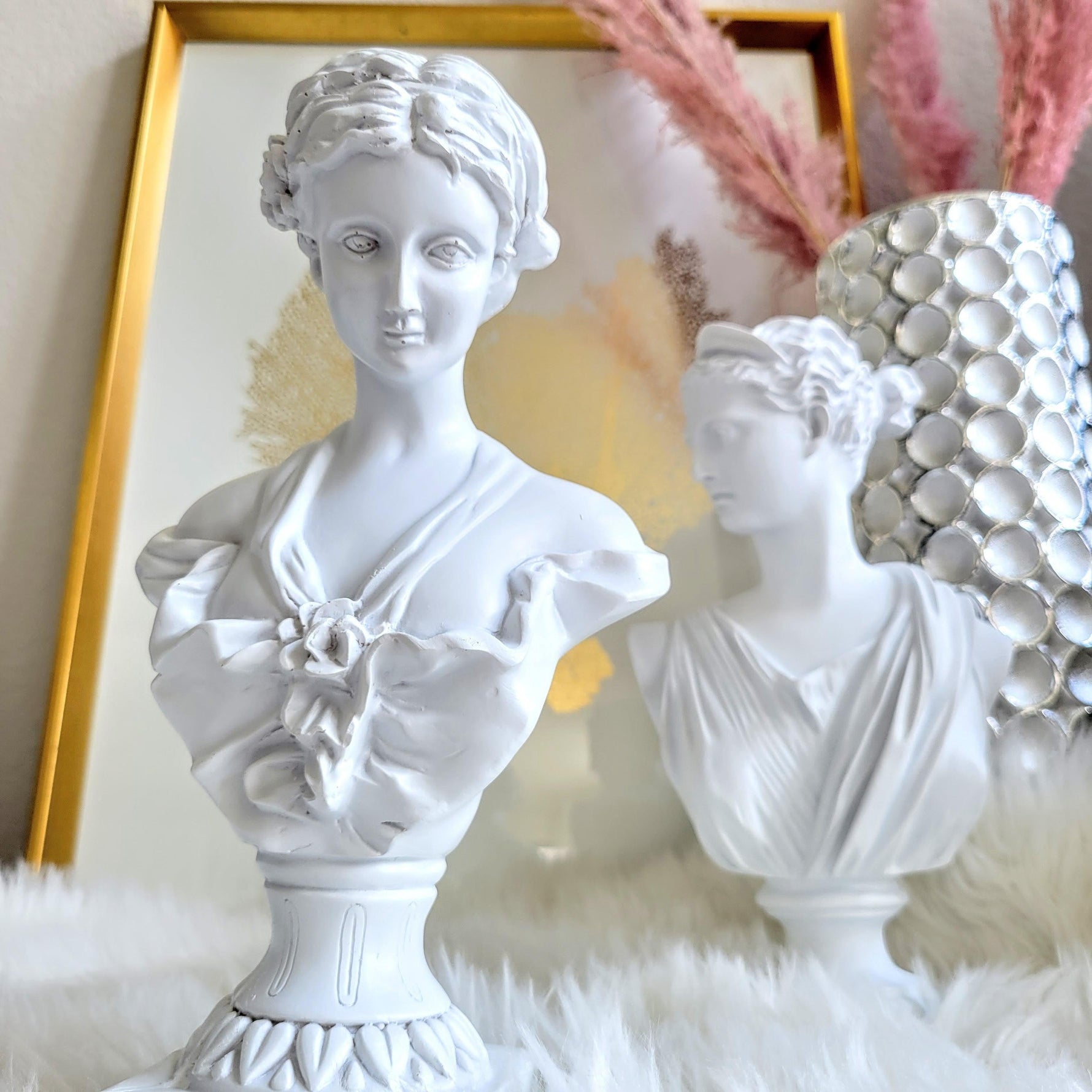 Venus de Milo Figurine Bust Statue