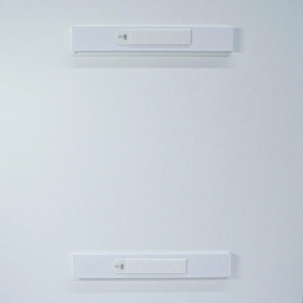 Vomintando Corazones Wall Art