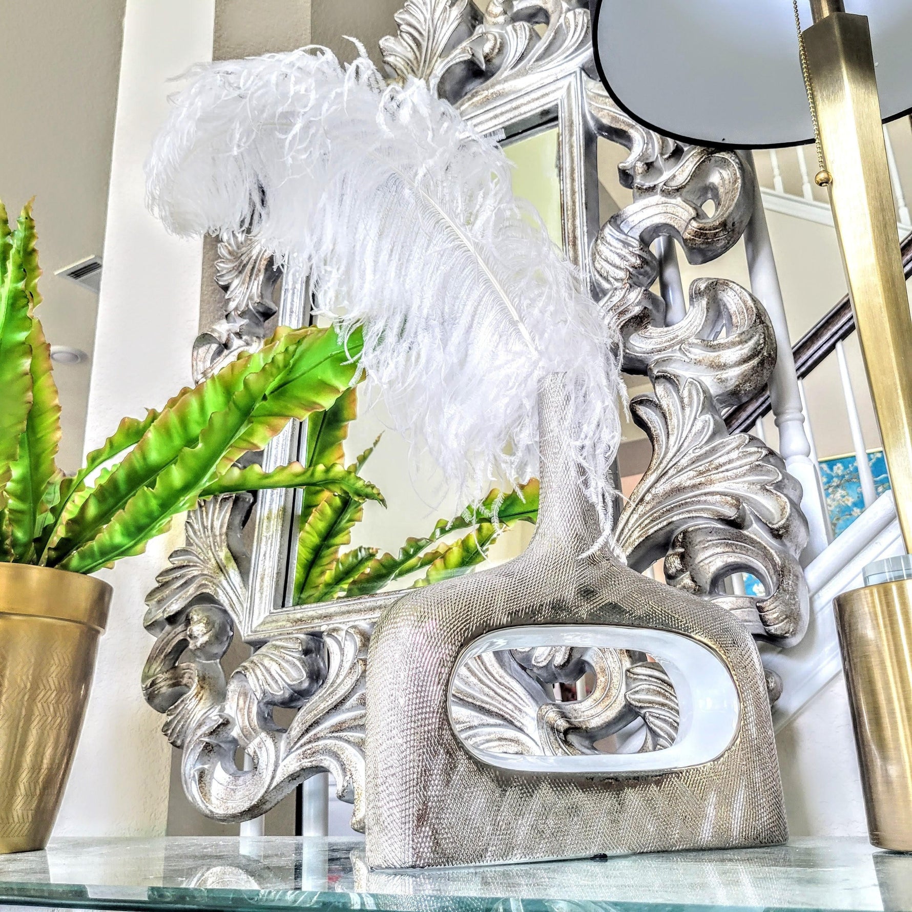 White Ostrich Feathers - 10 Stems